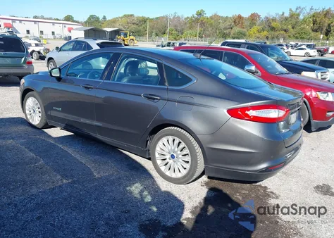 2015 Ford Fusion Hybrid Se из США, поврежденный, VIN 3FA6P0LU7FR123894